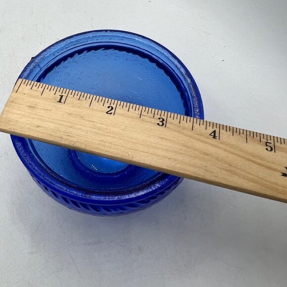 Vintage Cobalt Blue Glass Dish with Kissing Birds Lid c1950's - Picture 10 of 12